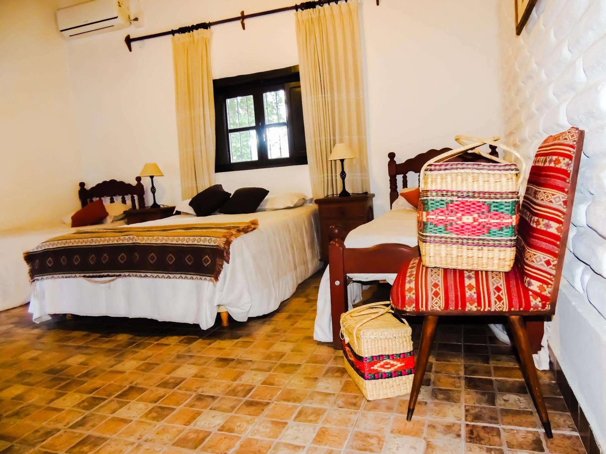 Hostal Tierra De Vinos Cafayate Luaran gambar